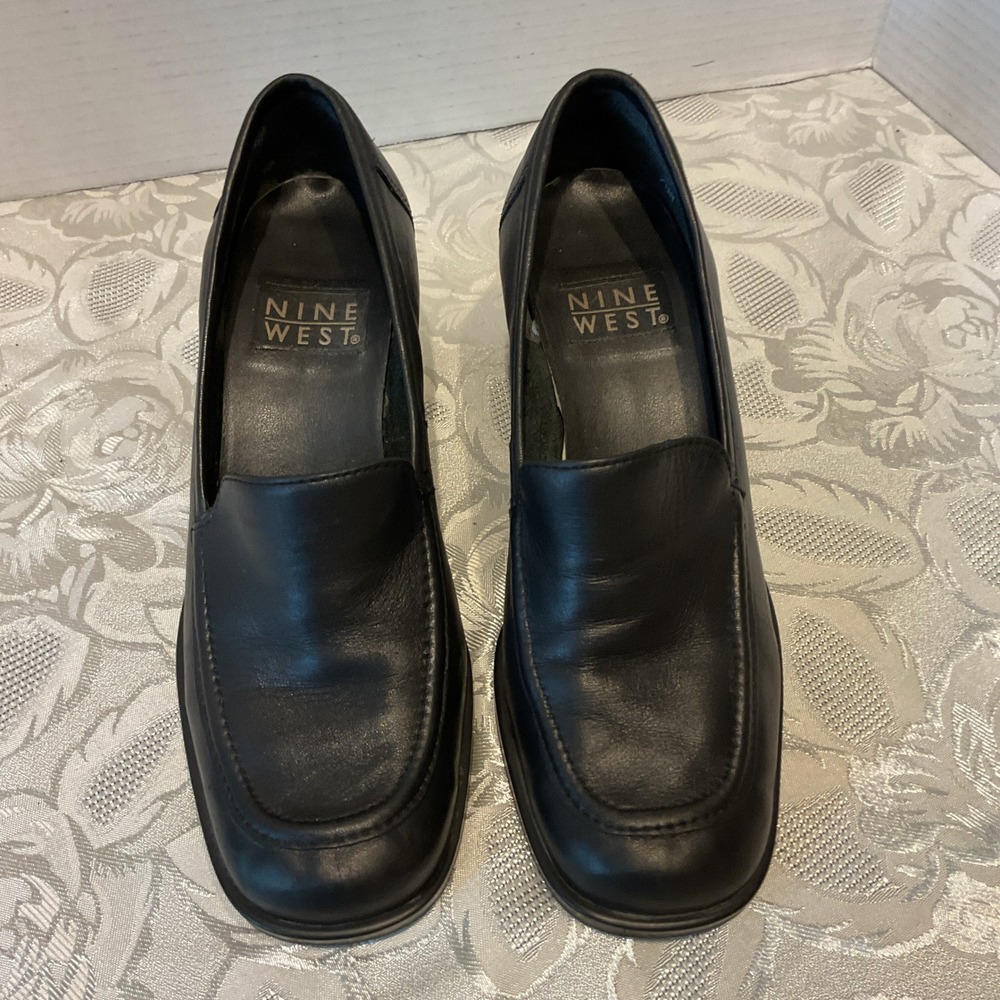 Nine West Block Heel Loafers Womens 7.5 Black Excellent Leather Square Toe